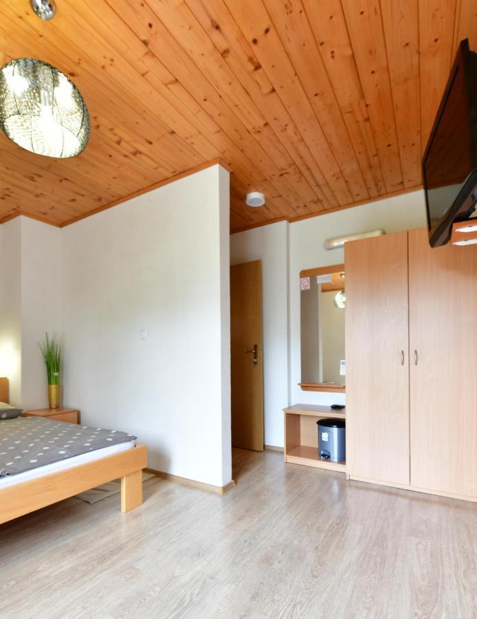 Rooms Toni Selište Drežničko Extérieur photo