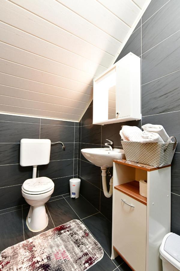 Rooms Toni Selište Drežničko Extérieur photo