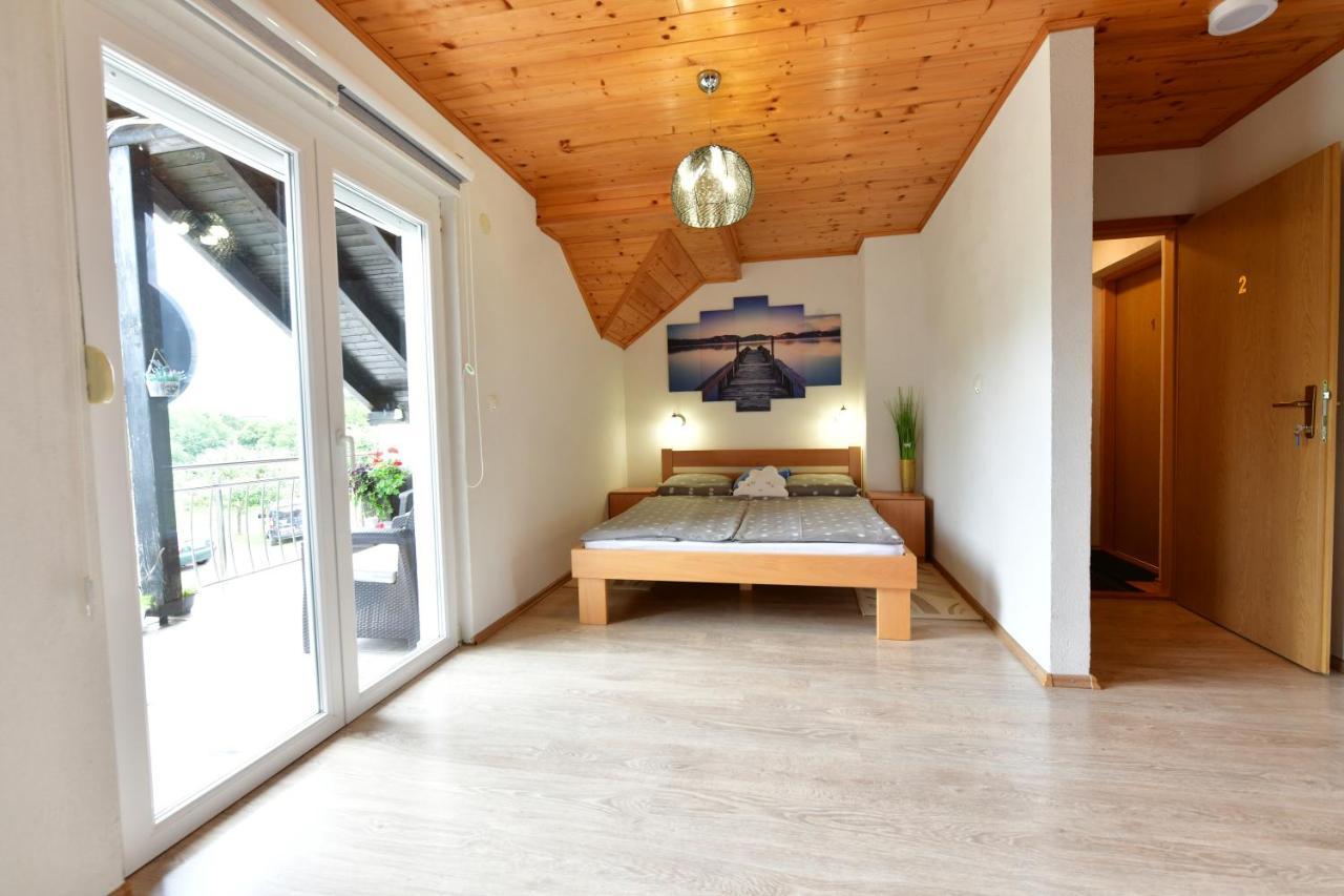 Rooms Toni Selište Drežničko Extérieur photo